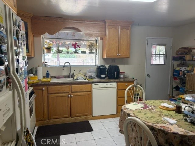 7657 Ethel Ave, North Hollywood, CA 91605