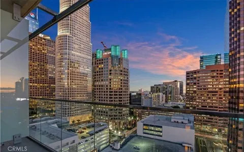 889 Francisco Street Unit 2801, Los Angeles, CA MLS: AR25112192