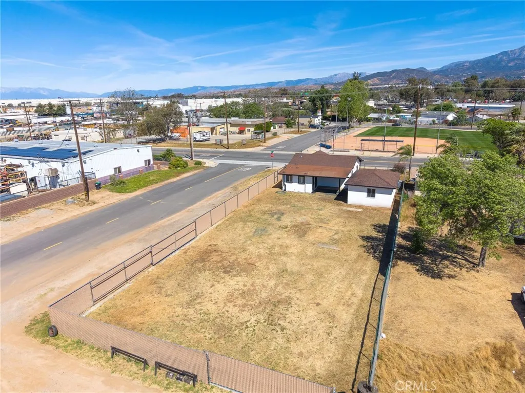 Additional image 36 of 395 W 4th St, Beaumont, CA 92223