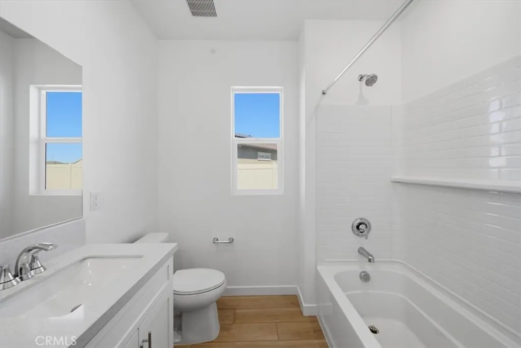 Additional image 18 of 3329 E Avenue J-4, Lancaster, CA 93535