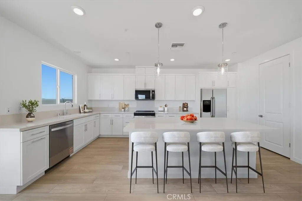 Additional image 29 of 3329 E Avenue J-4, Lancaster, CA 93535