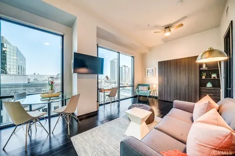 655 S Hope Street Unit 1403, Los Angeles, CA 90017 - MLS#: SR24191106