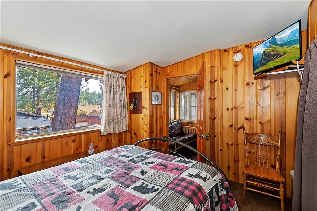 Additional image 10 of 1118 Clubview Avenue, Big Bear Lake, CA 92315