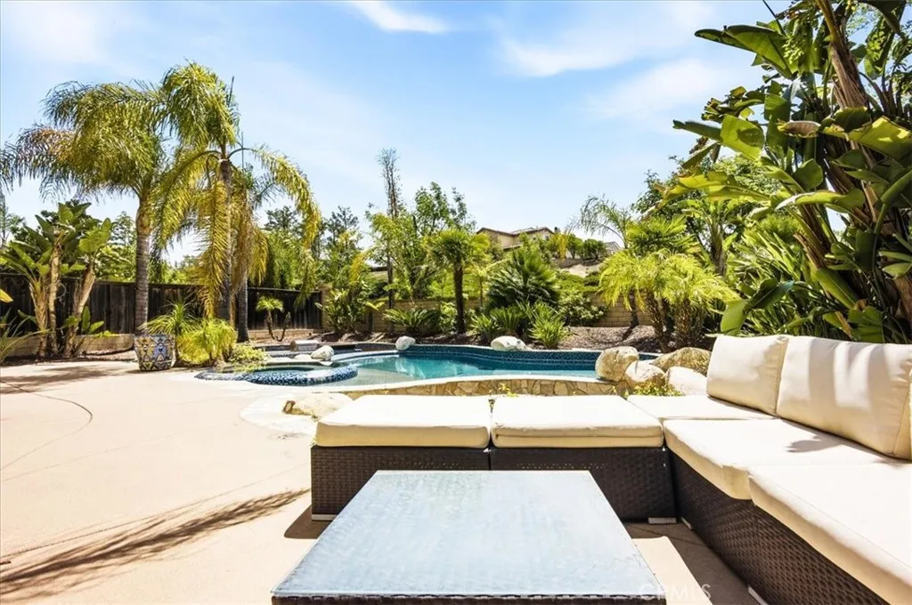 32809 Stonefield Ln, Temecula, CA 92592