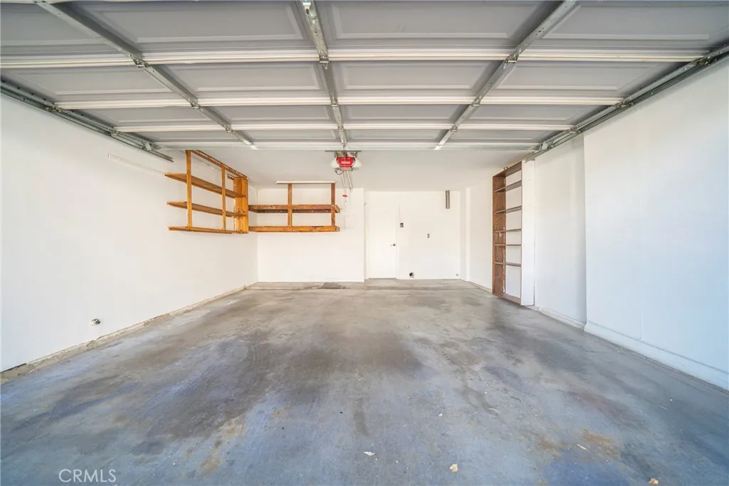 Additional image 93 of 8120 Canby Ave #6, Reseda, CA 91335