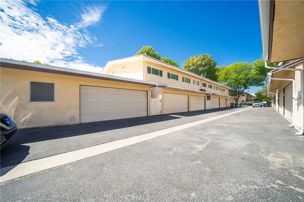 Additional image 95 of 8120 Canby Ave #6, Reseda, CA 91335