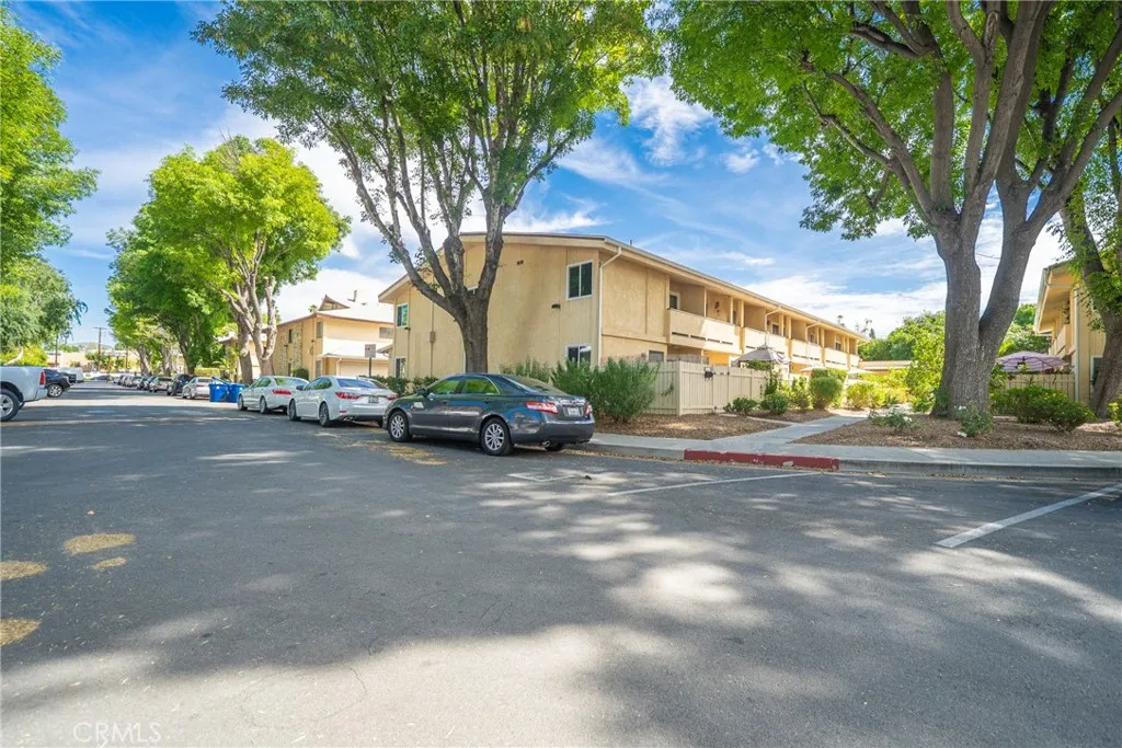 Additional image 64 of 8120 Canby Ave #6, Reseda, CA 91335