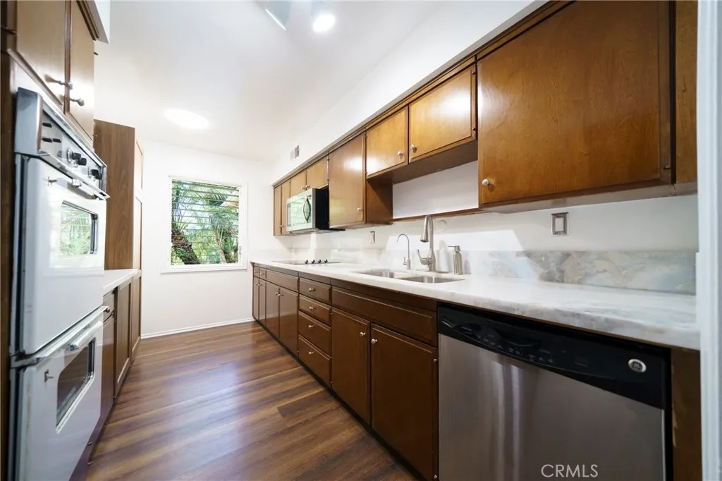 Additional image 70 of 8120 Canby Ave #6, Reseda, CA 91335