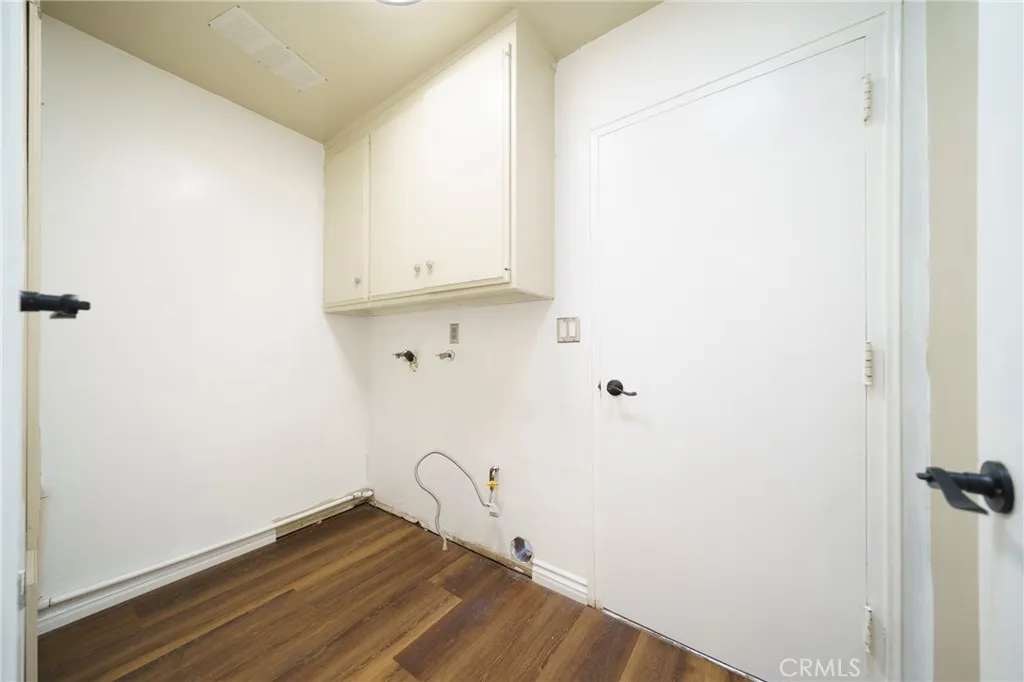 Additional image 79 of 8120 Canby Ave #6, Reseda, CA 91335