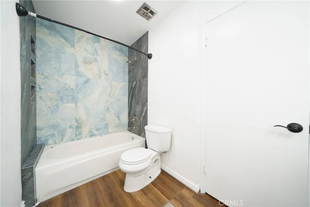 Additional image 77 of 8120 Canby Ave #6, Reseda, CA 91335