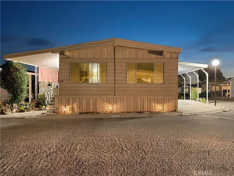 24414 University Avenue Unit 13, Loma Linda, CA MLS: CV24218580