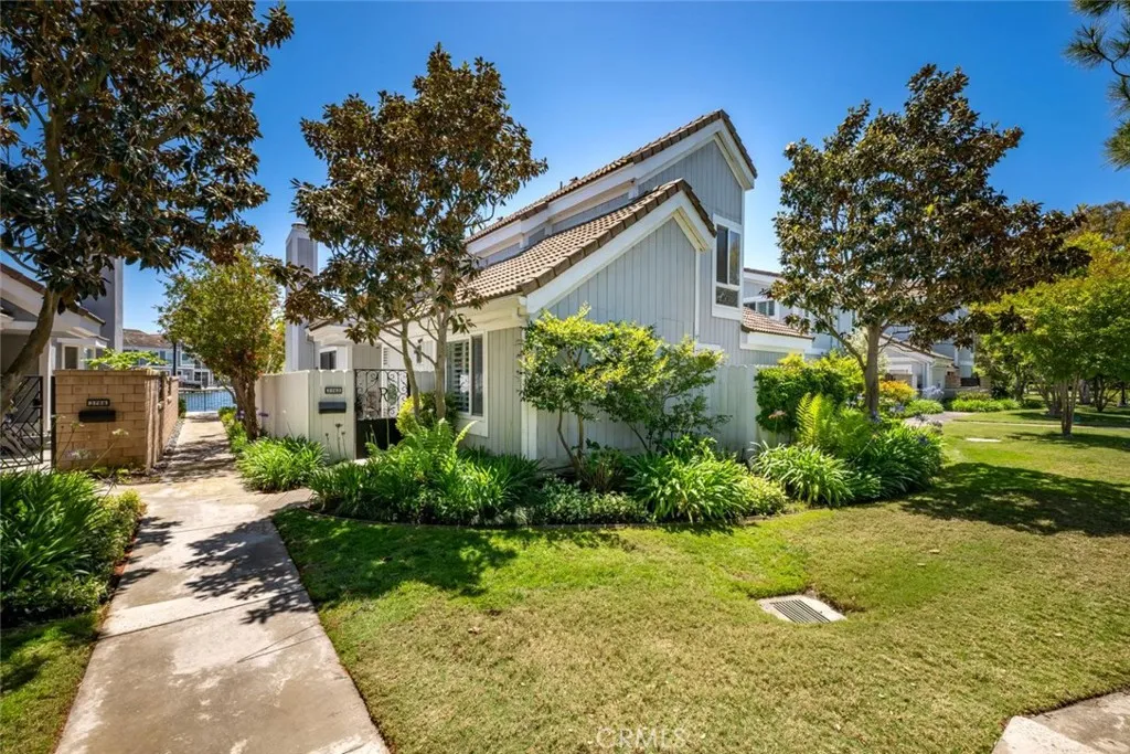 Additional image 63 of 3762 Montego Dr, Huntington Beach, CA 92649