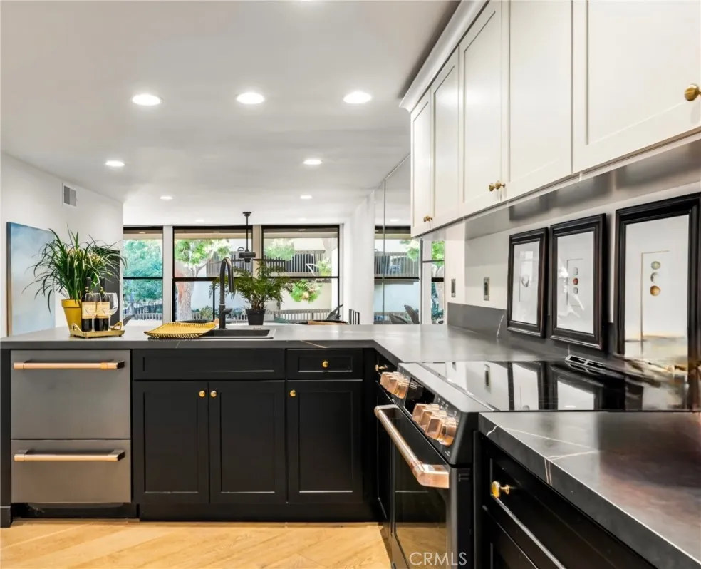 Additional image 29 of 6112 Marina Pacifica Drive N, Long Beach, CA 90803