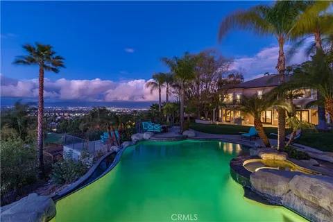 18323 Rancho Street, Tarzana, CA MLS: SR25040729