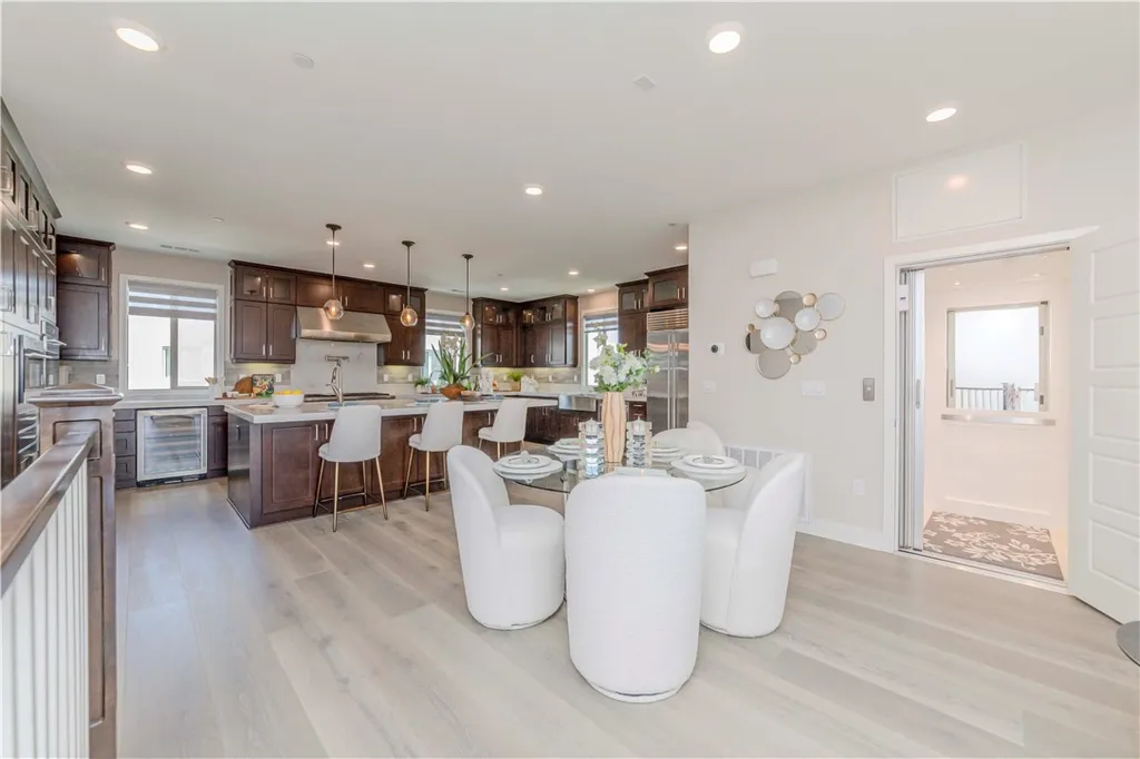 Additional image 51 of 195 Stellar, Irvine, CA 92618