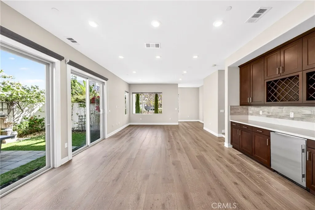 Additional image 73 of 195 Stellar, Irvine, CA 92618