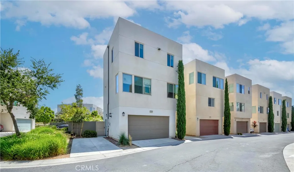Additional image 140 of 195 Stellar, Irvine, CA 92618