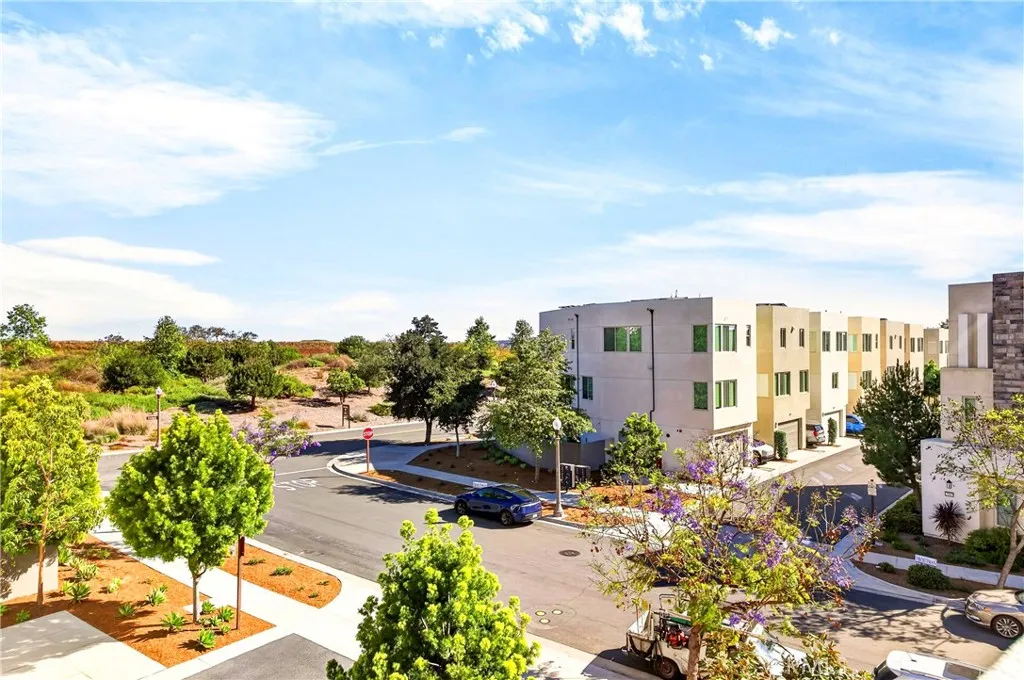 Additional image 134 of 195 Stellar, Irvine, CA 92618