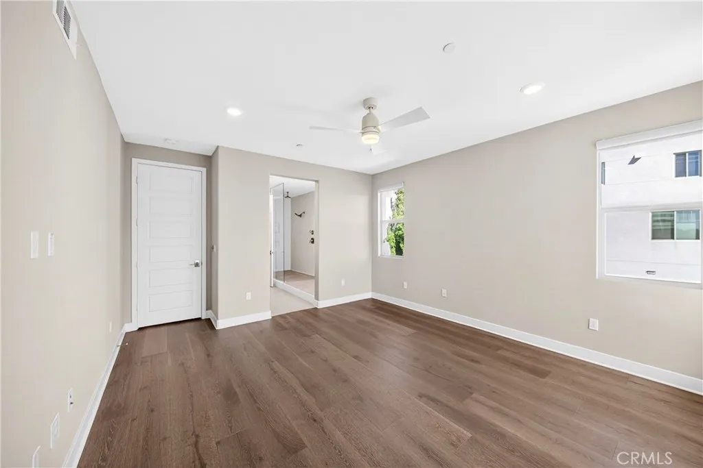 Additional image 101 of 195 Stellar, Irvine, CA 92618