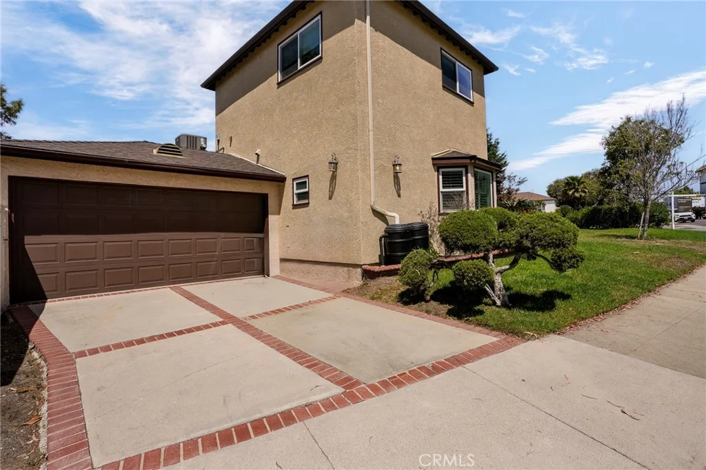 6320 W 85th Street, Los Angeles, CA 90045