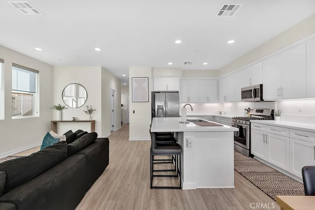 Additional image 11 of 13423 W Saddle Rock Place, Sylmar, CA 91342