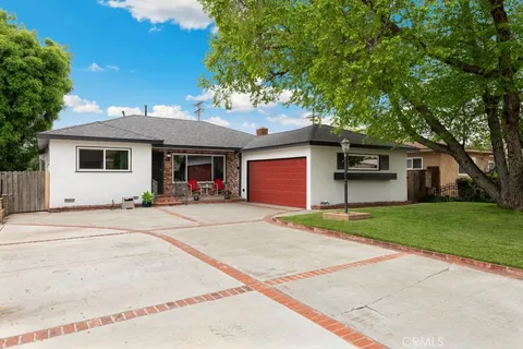 661 W Bonnie Brae Court, Ontario, CA 91762 - MLS#: IG25100735