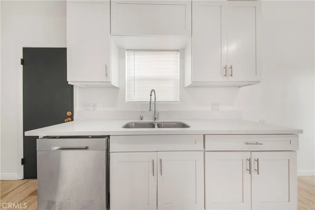 Additional image 29 of 959 E 105th St, Los Angeles, CA 90002