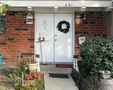 691 E Lee Place, Azusa, CA MLS: DW24254248
