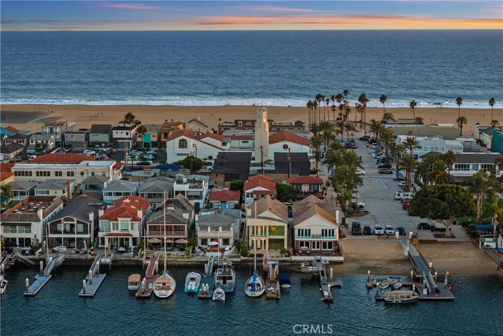 1440 W Bay Avenue, Newport Beach, CA 92661