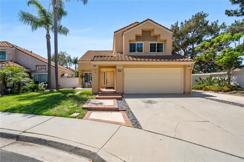 67 Barcelona, Irvine, CA MLS: OC25083774