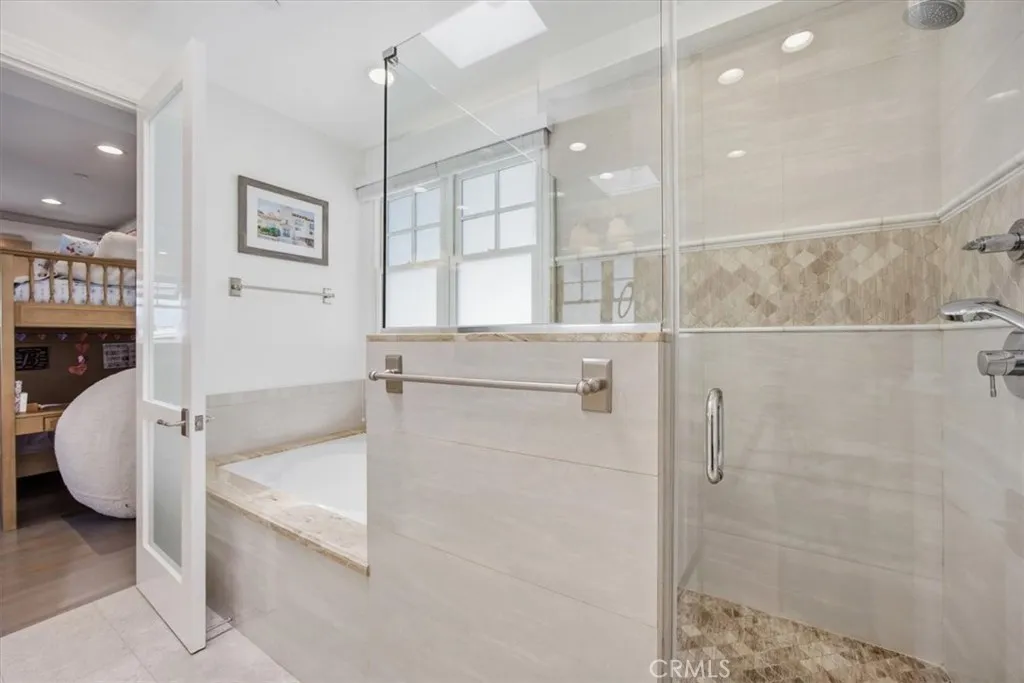 Additional image 102 of 826 18th Street, Hermosa Beach, CA 90254