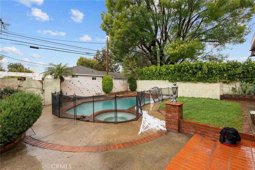 Additional image 22 of 9253 Hayvenhurst Avenue, North Hills, CA 91343