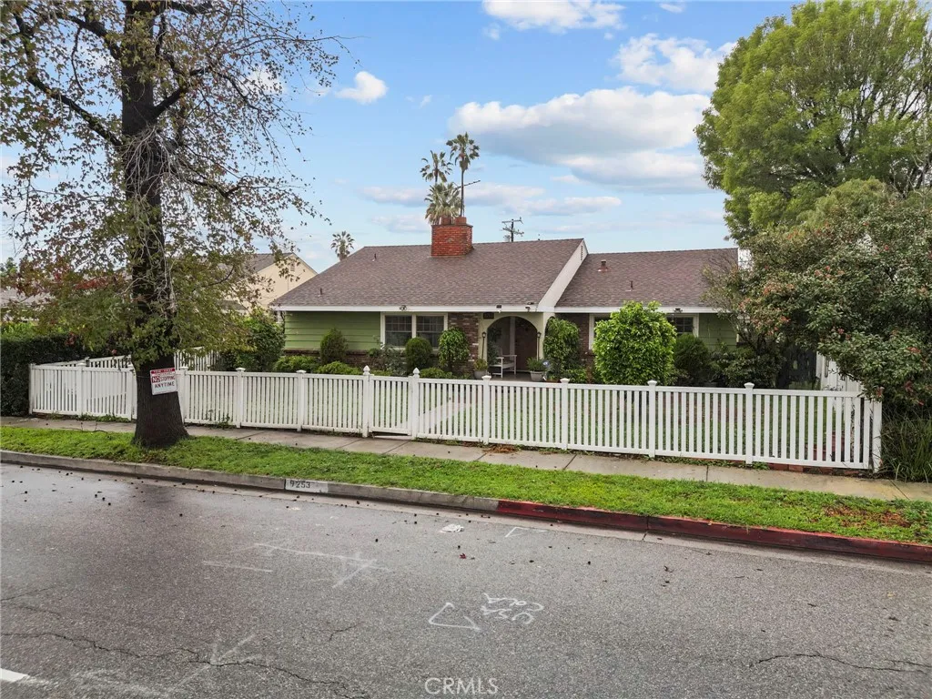 Additional image 3 of 9253 Hayvenhurst Avenue, North Hills, CA 91343