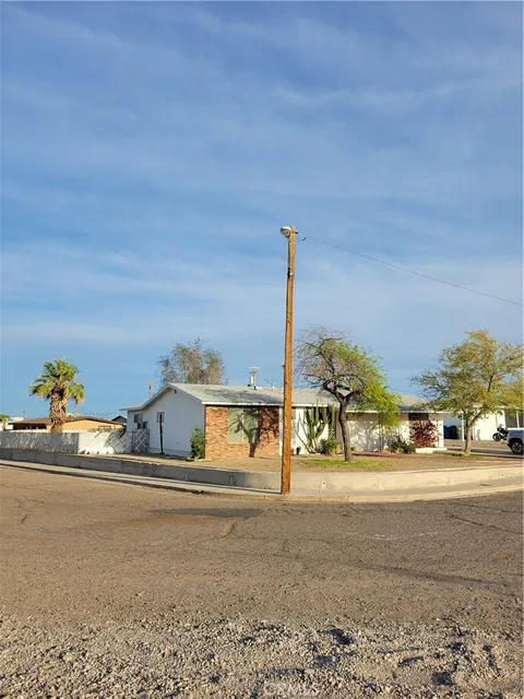 2012 Parkway Street, Needles, CA MLS: JT25072799