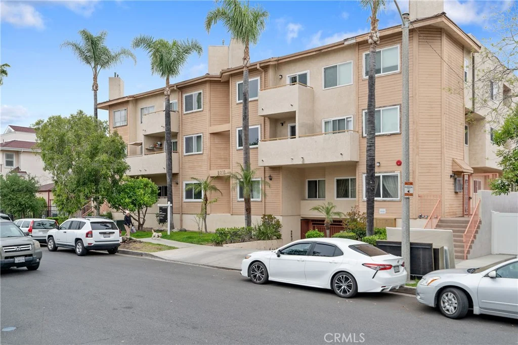 2310 N Fairview Street Unit 210, Burbank, CA 91504