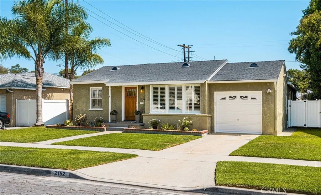 2152 N Greenbrier Road, Long Beach, CA 90815