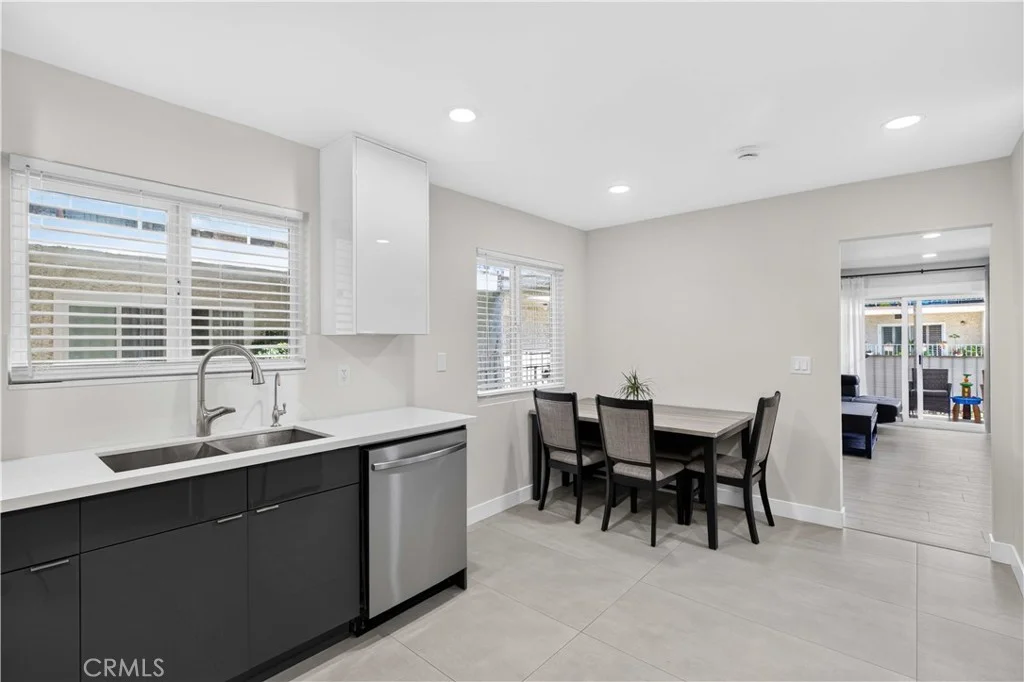 1344 5th St Unit 16, Glendale, CA 91201 photo 3