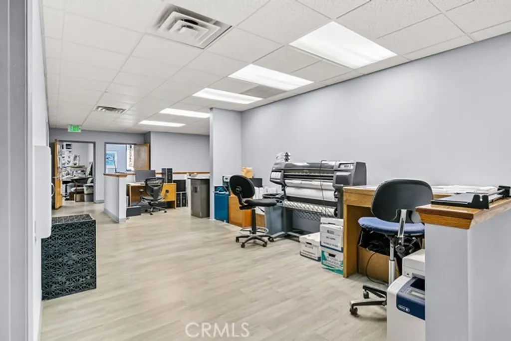 Additional image 8 of 1461 E Chevy Chase Drive, Glendale, CA 91206