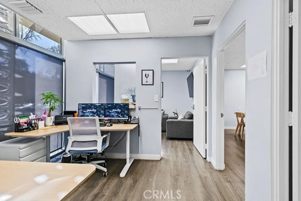 Additional image 18 of 1461 E Chevy Chase Drive, Glendale, CA 91206