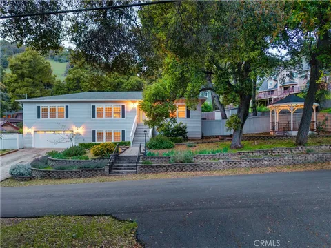 2717 Buckingham Drive, Kelseyville, CA MLS: LC25077739
