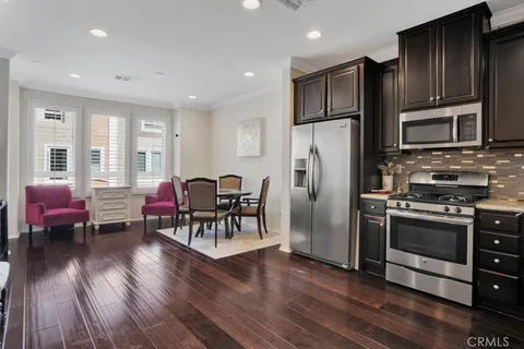 14703 Sherman Way, Van Nuys, CA MLS: BB25097718