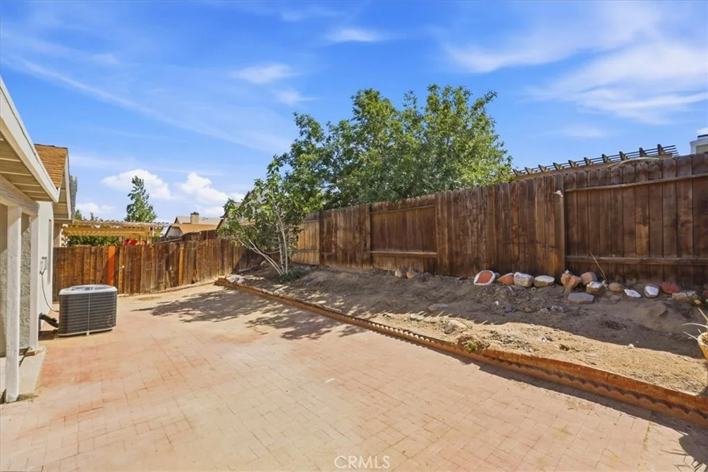 13847 Northstar Ave, Victorville, CA 92392