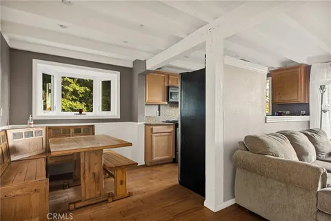 475 Woodsey Road, Crestline, CA MLS: IV25069612