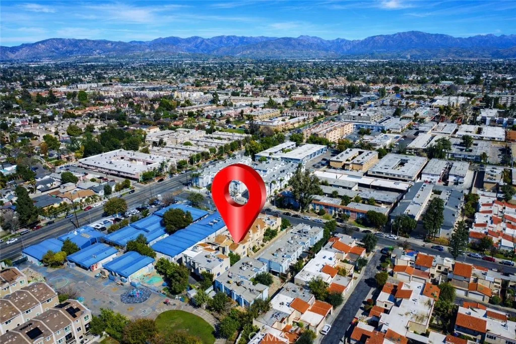 9053 Willis Ave, Panorama City, CA 91402