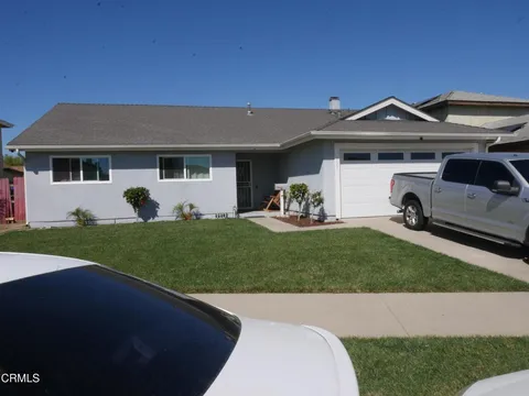 721 Helena Court, Oxnard, CA MLS: V1-28468