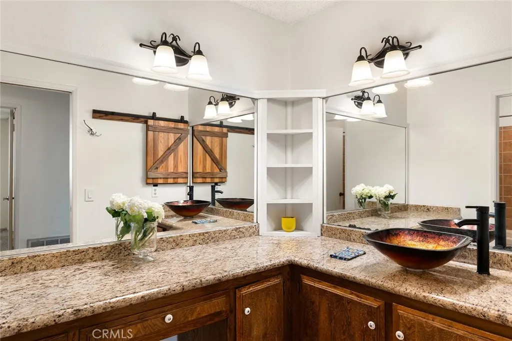 Additional image 5 of 43946 Galion Ave, Lancaster, CA 93536