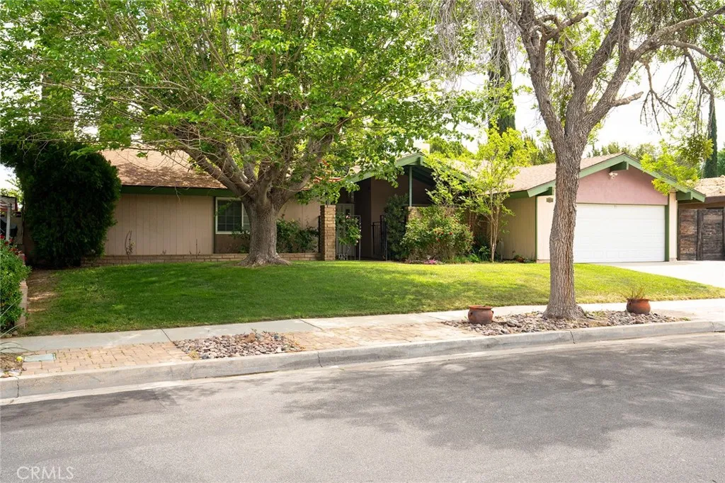 Additional image 2 of 43946 Galion Ave, Lancaster, CA 93536