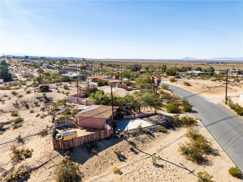 Additional image 77 of 73666 Desert Trail Dr, 29 Palms, CA 92277