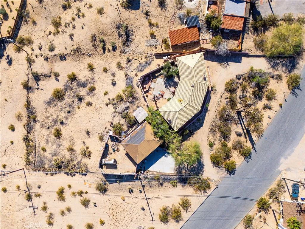 Additional image 5 of 73666 Desert Trail Dr, 29 Palms, CA 92277