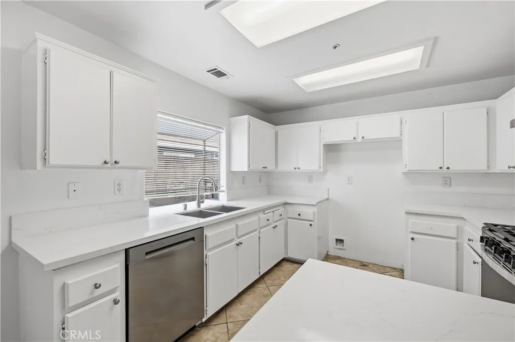 Additional image 13 of 14325 Chesebro Court, Fontana, CA 92335